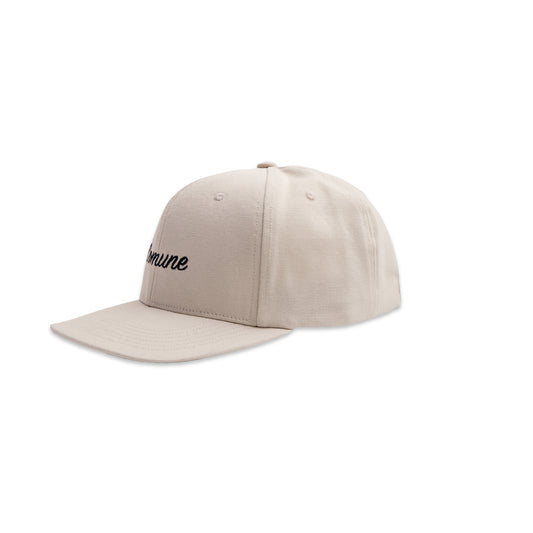 COMUNE INCURSIVE CLASSIC CAP | Cream