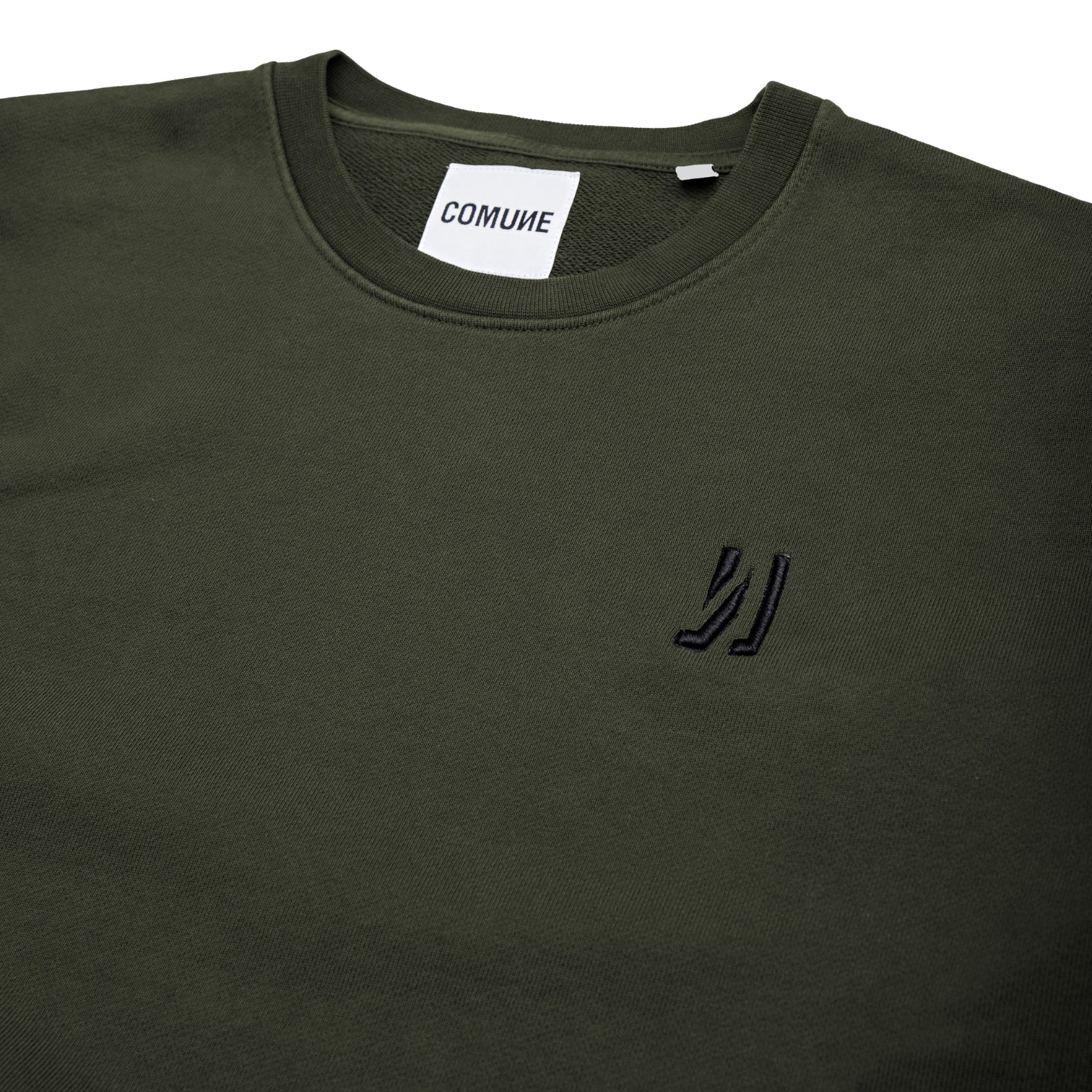 Comune Luka crewneck heavyweight cotton sweatshirt in army green color on white background, logo close up. COMUNE LUKA CREW | Army Green