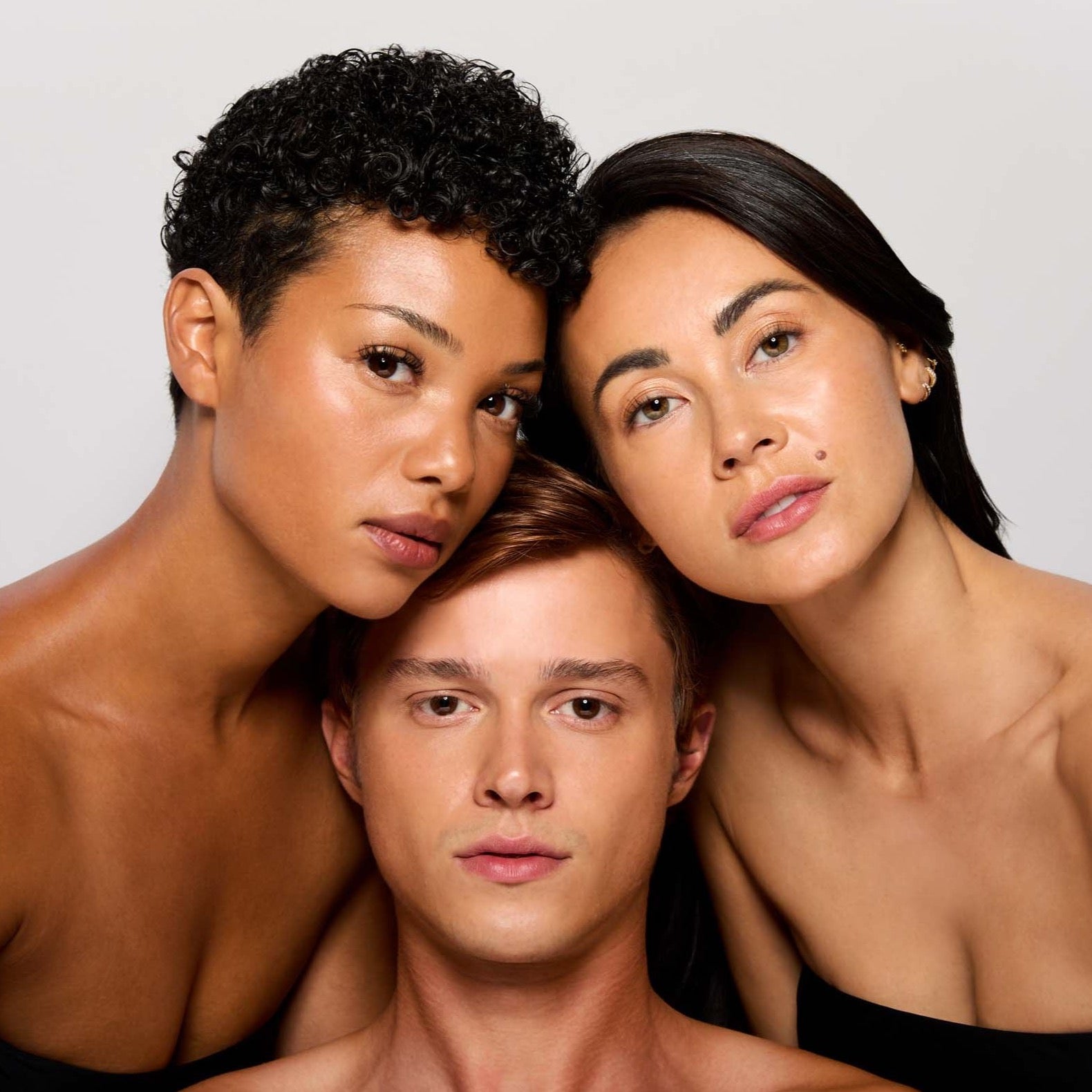 Comune Models Trio