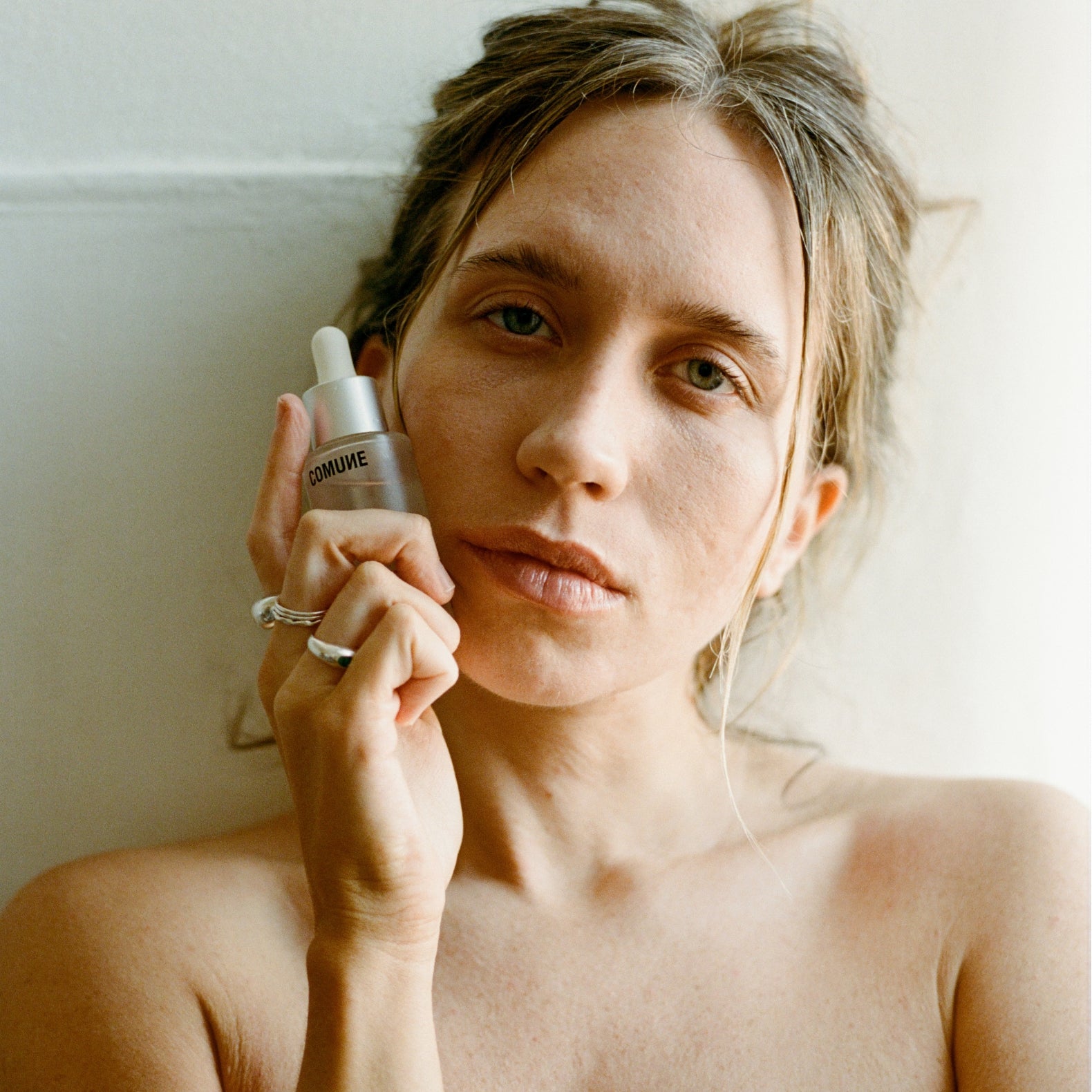 COMUNE Vita Boost Serum - Anti-Aging Face Serum with Hyaluronic